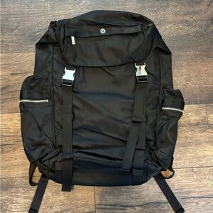 Lululemon Wunderlust Backpack 25L Black - SOLD OUT - Padded 16" Laptop Sleeve